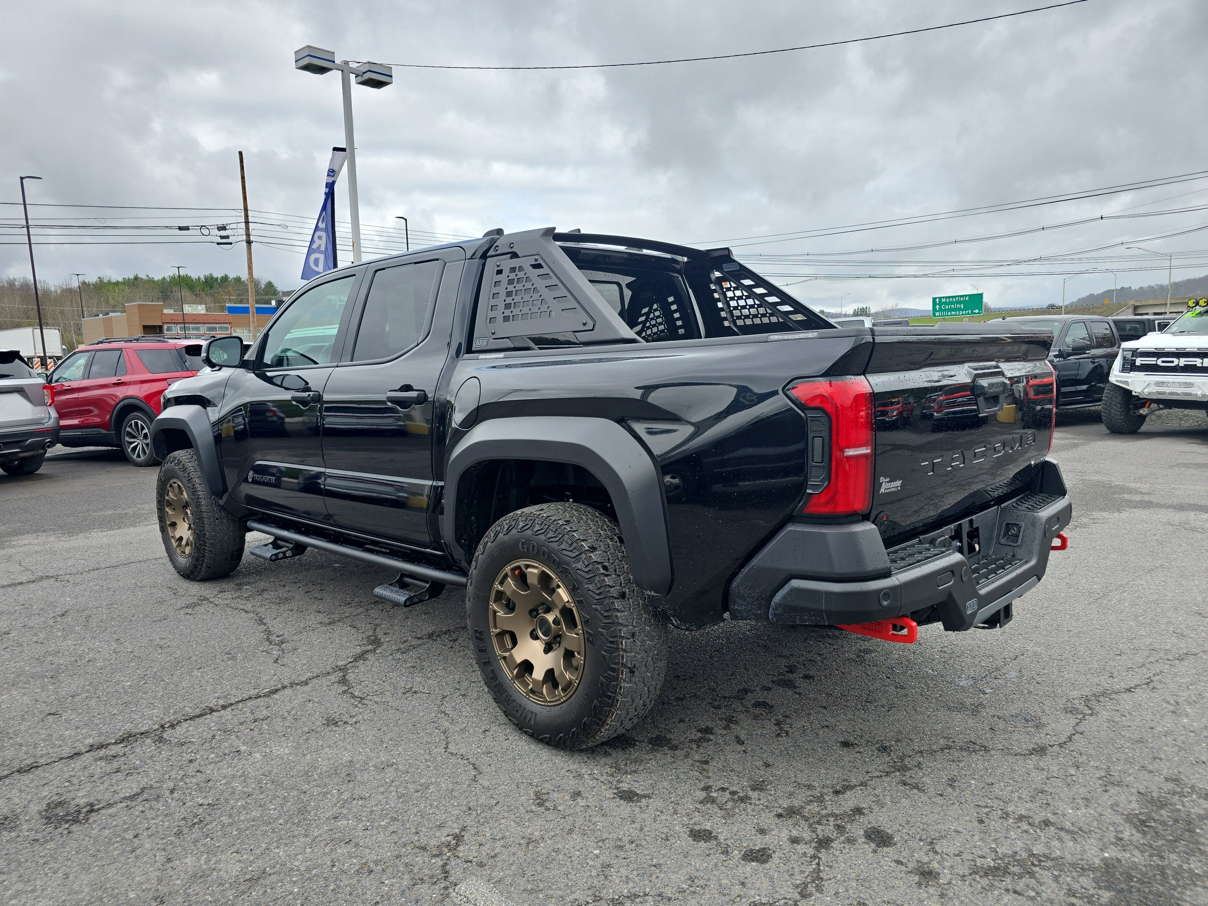 2025 Toyota Tacoma 4WD Trailhunter Hybrid