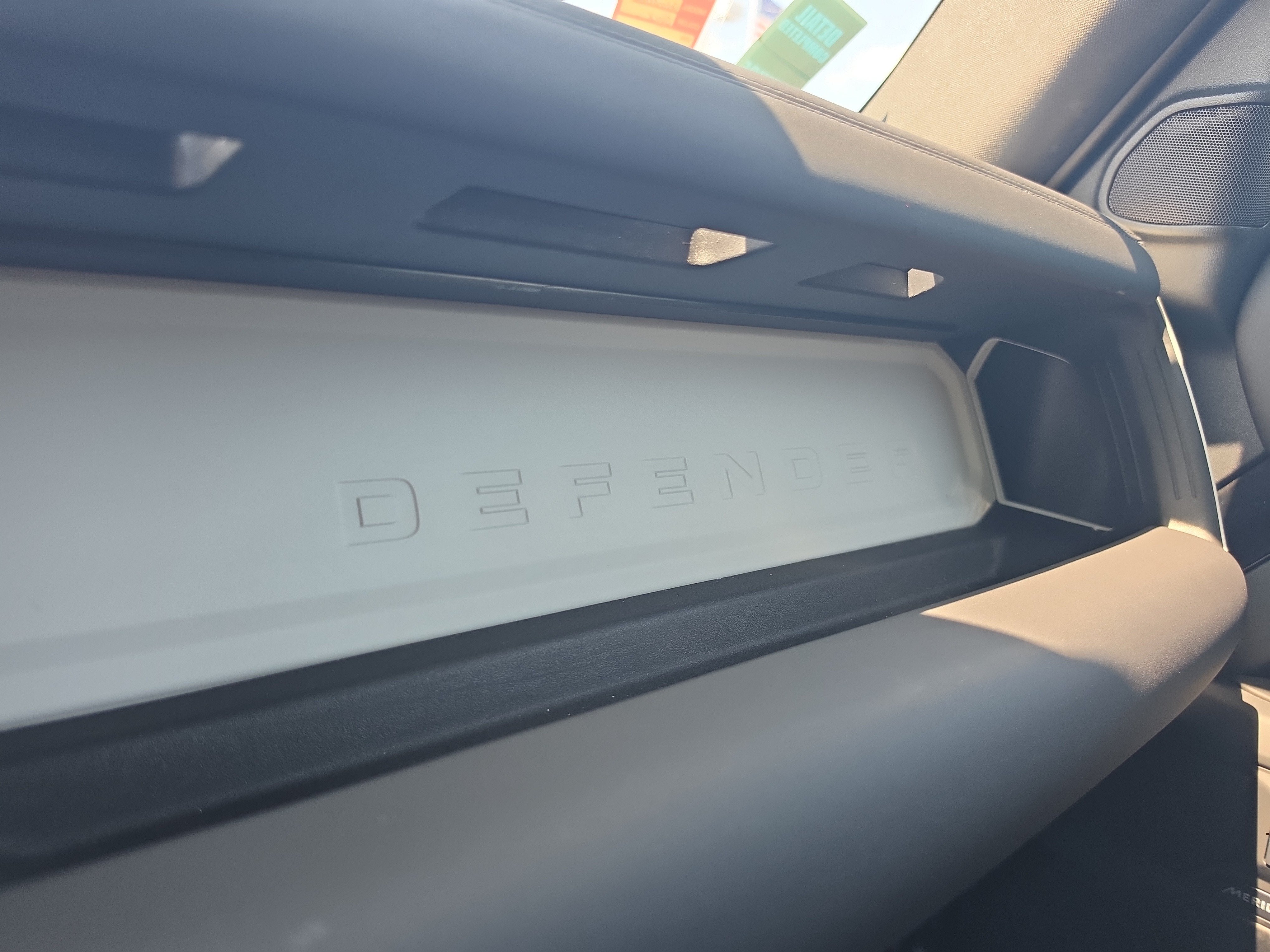2025 Land Rover Defender S