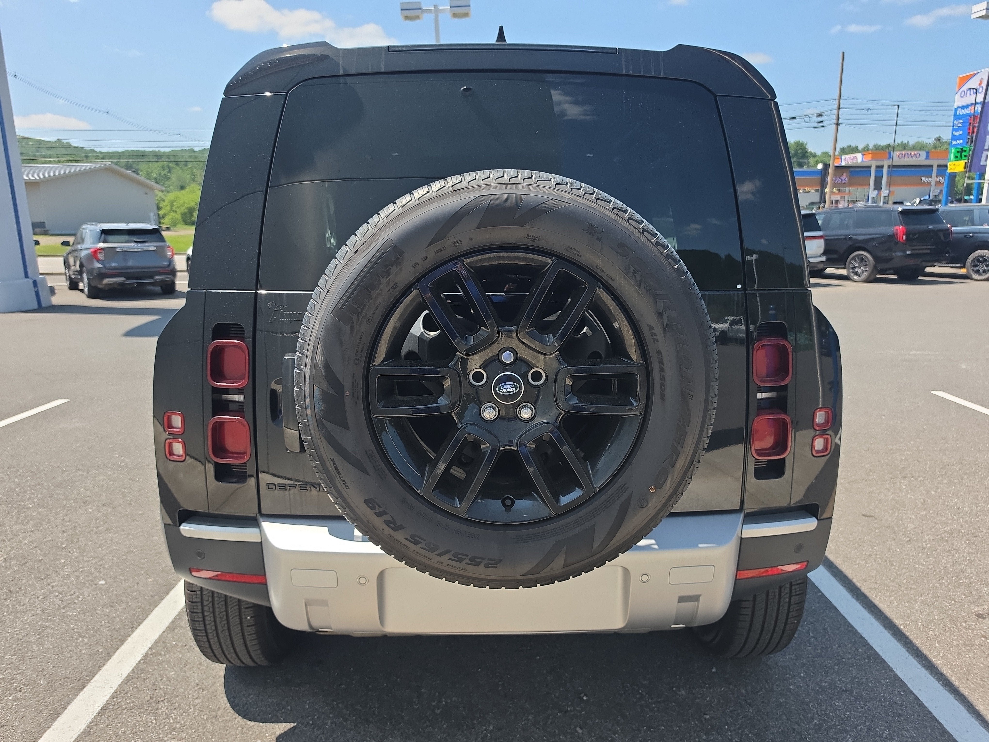 2025 Land Rover Defender S