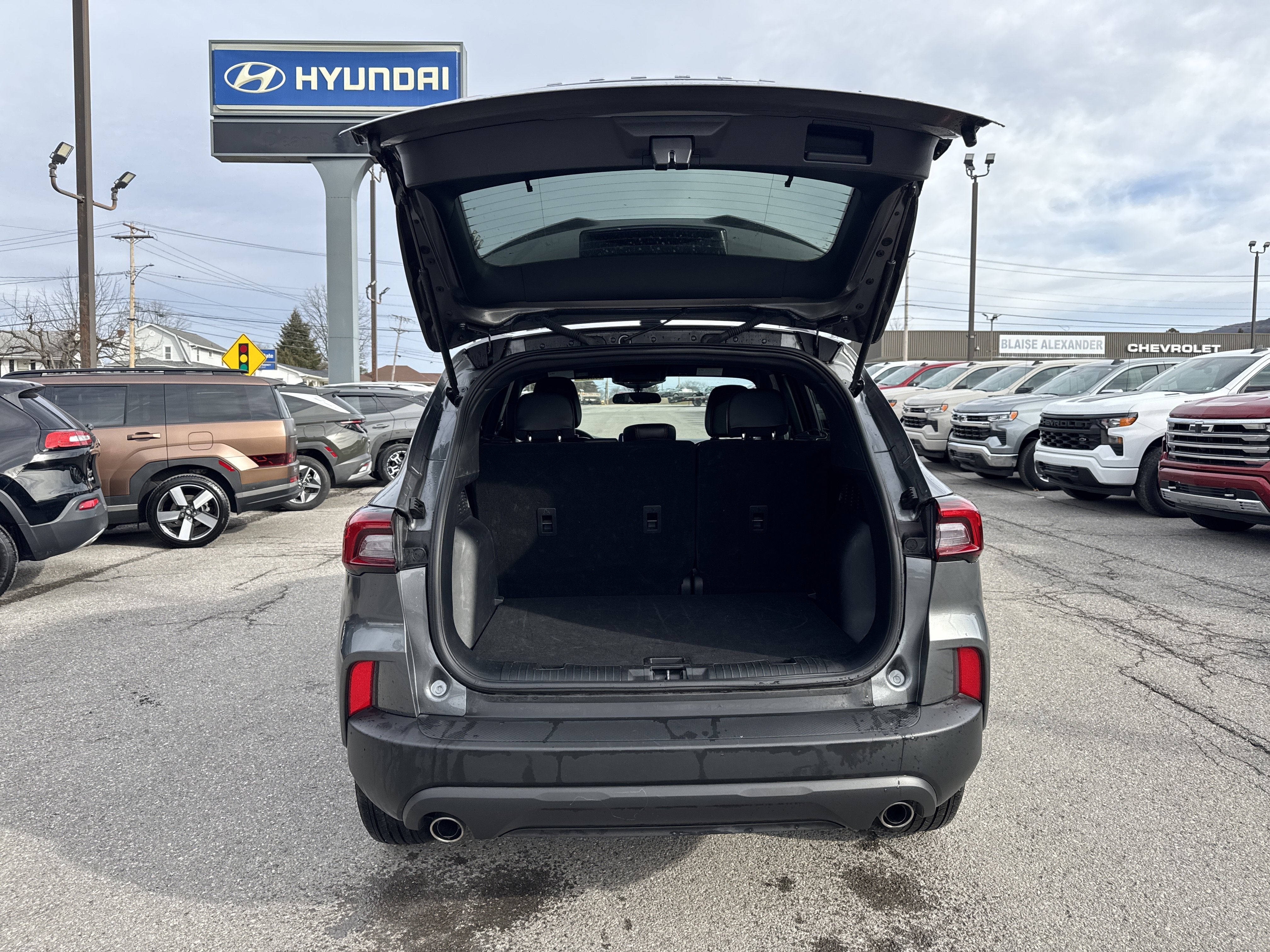 2025 Ford Escape ST-Line