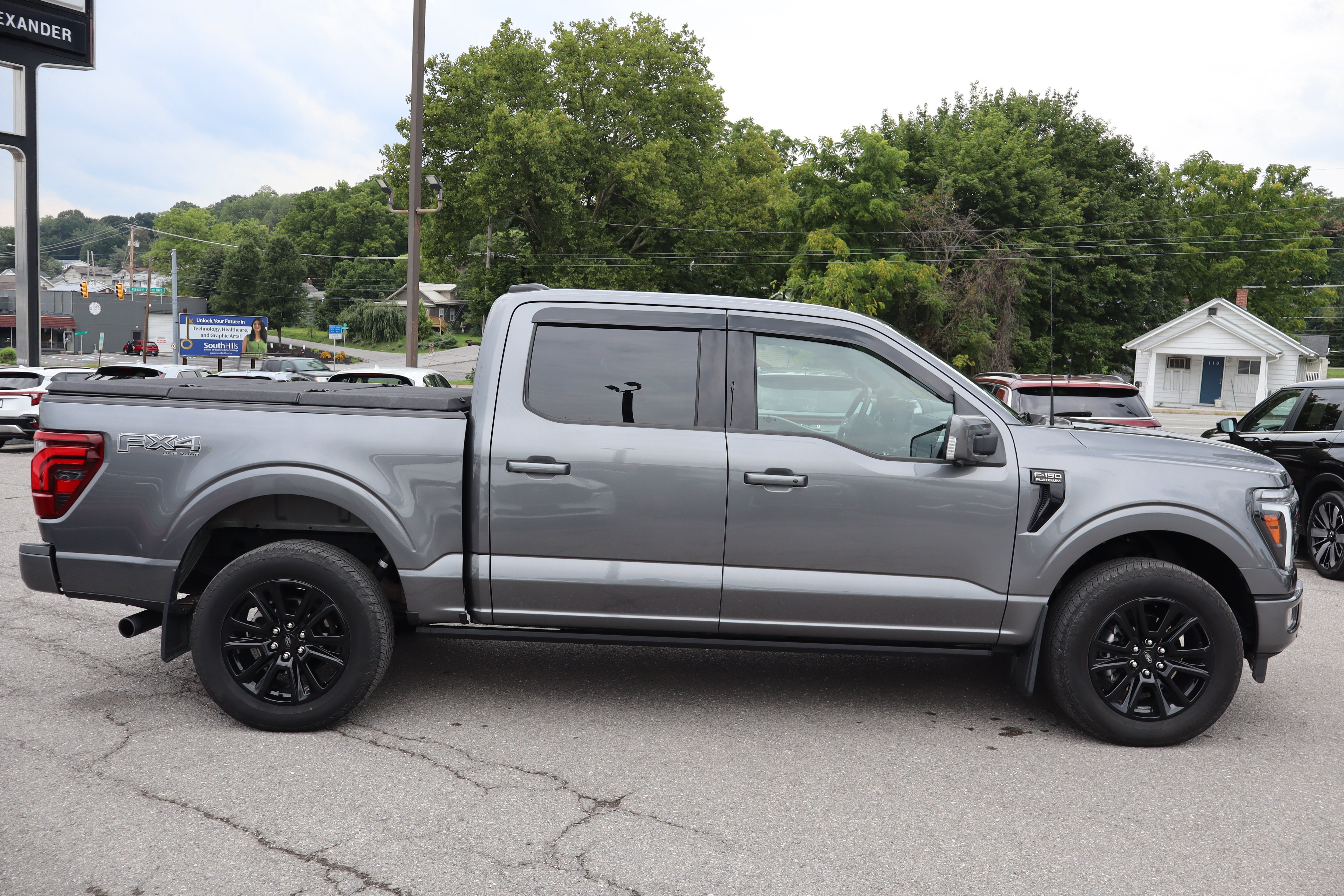 2025 Ford F-150 Platinum