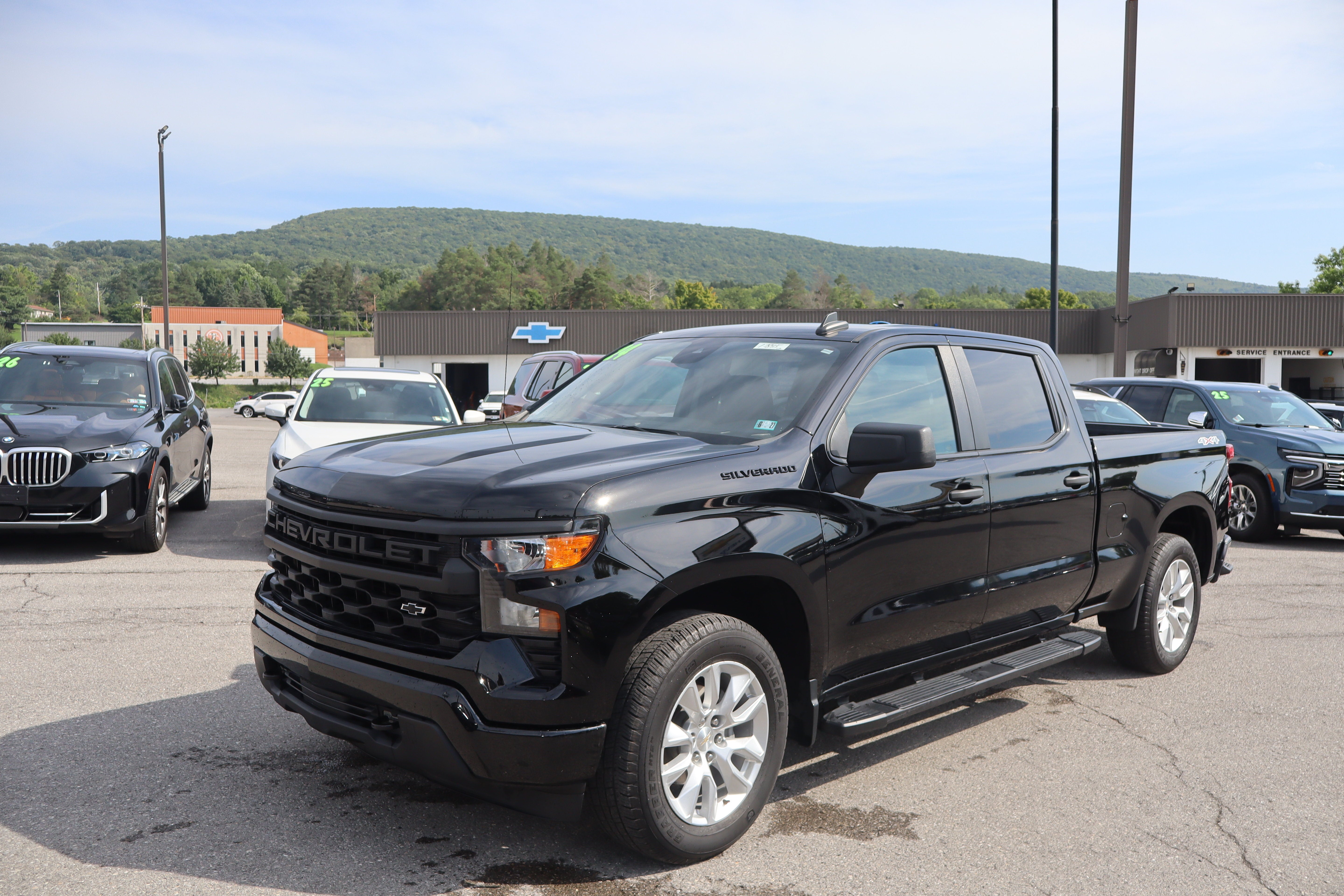 2024 Chevrolet Silverado 1500 Custom