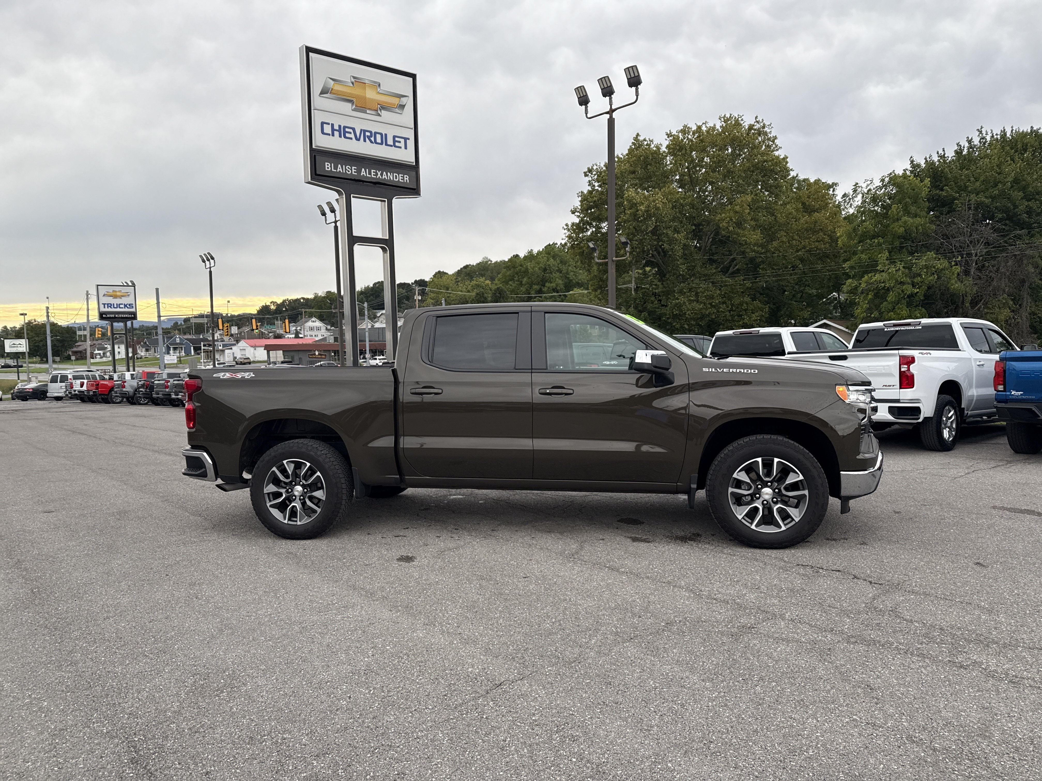 2023 Chevrolet Silverado 1500 LT