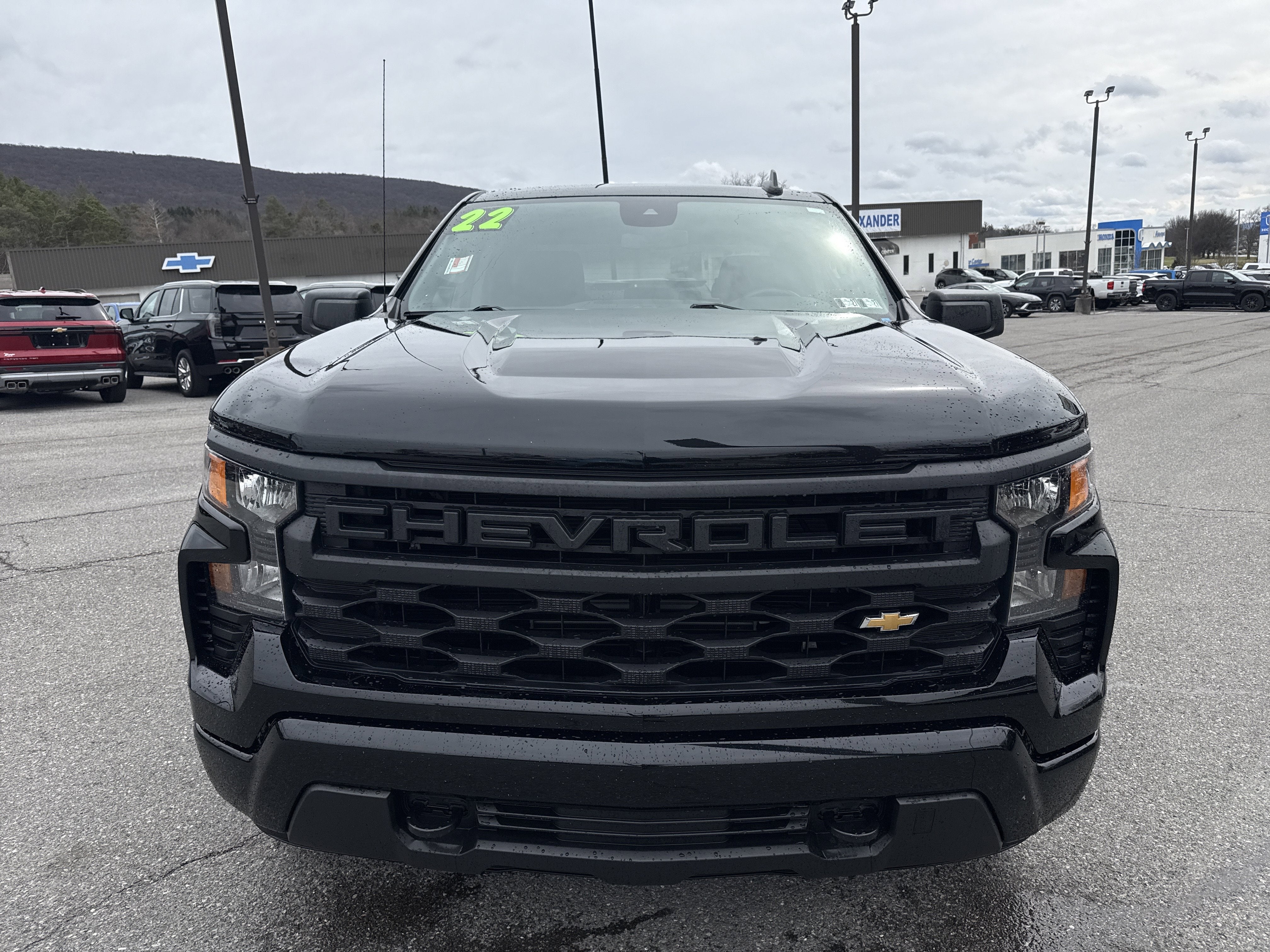 2022 Chevrolet Silverado 1500 Custom