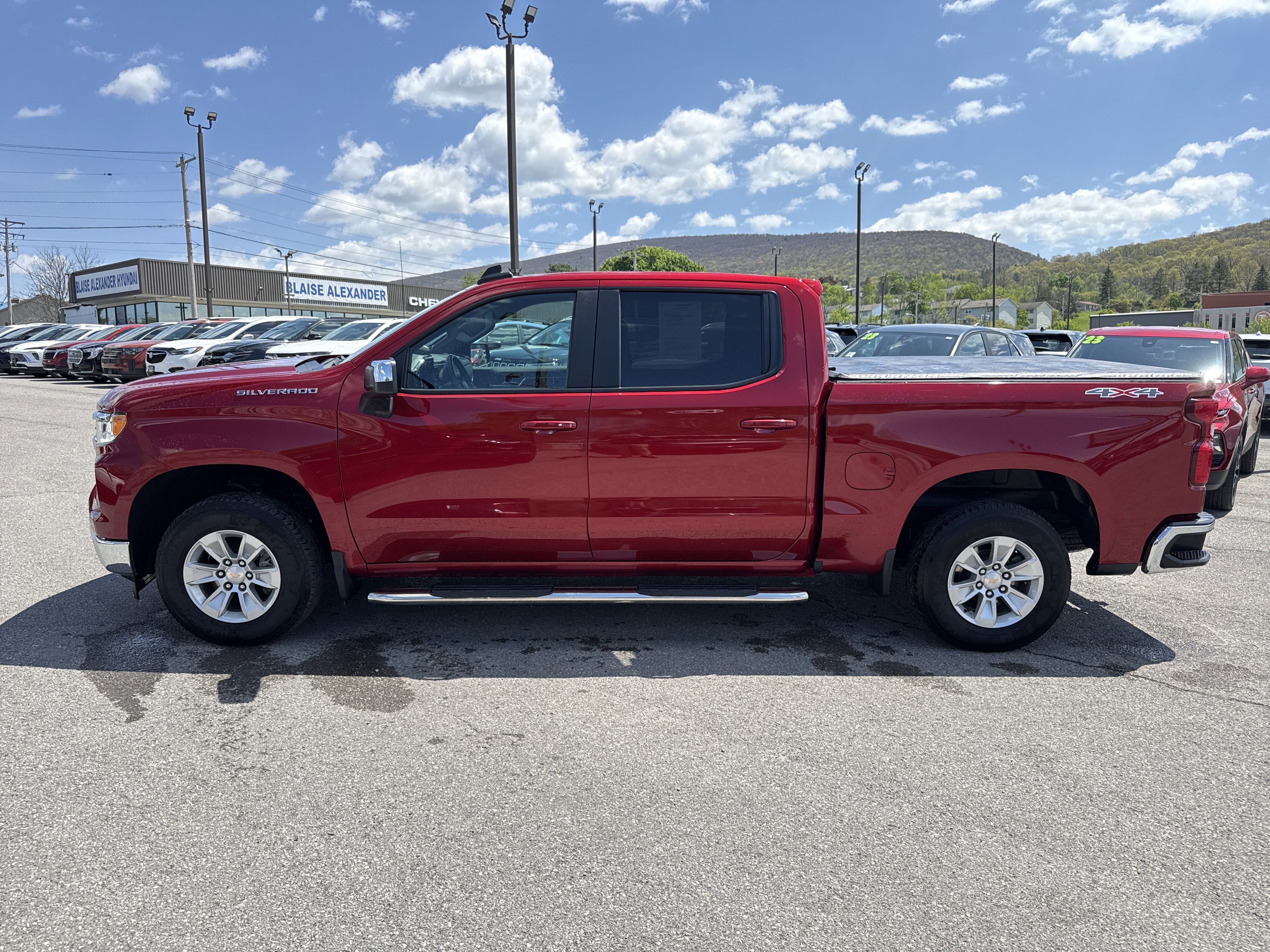 2023 Chevrolet Silverado 1500 LT