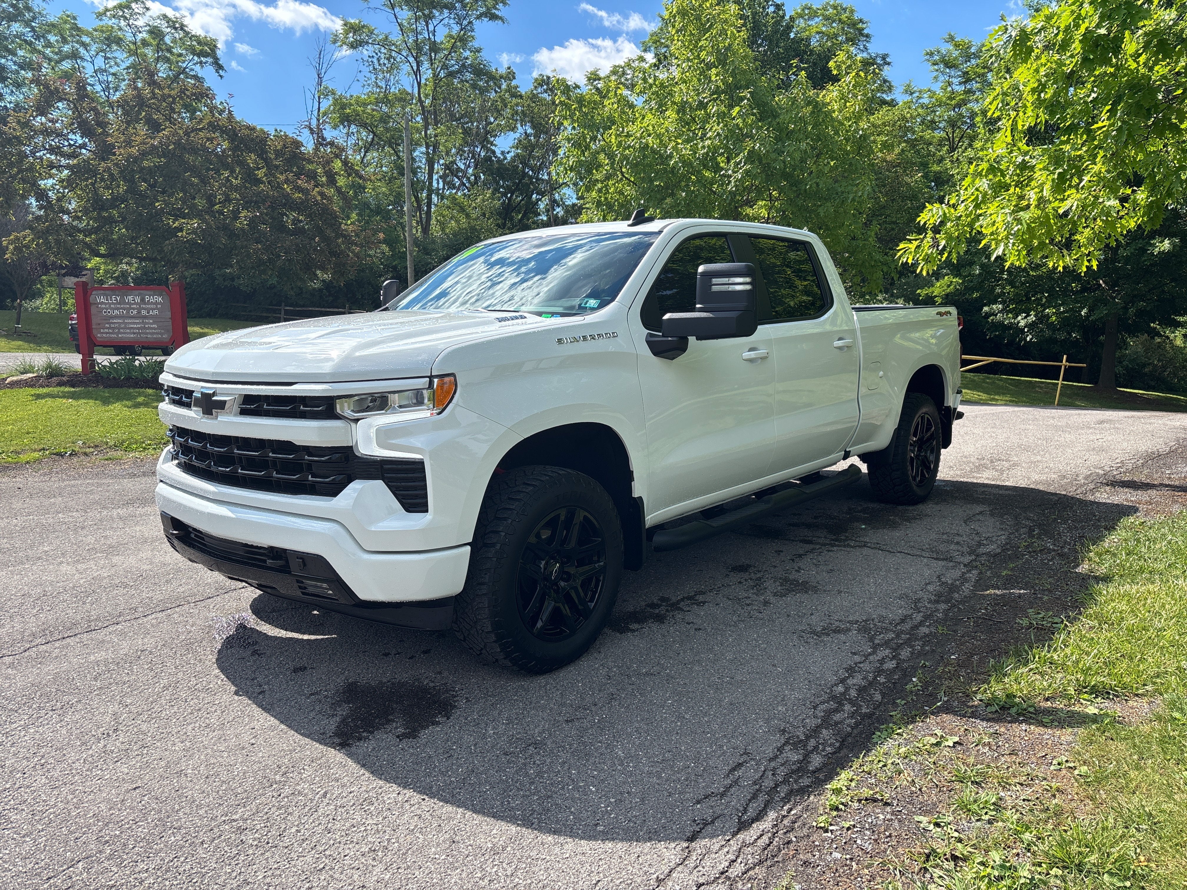 2024 Chevrolet Silverado 1500 RST