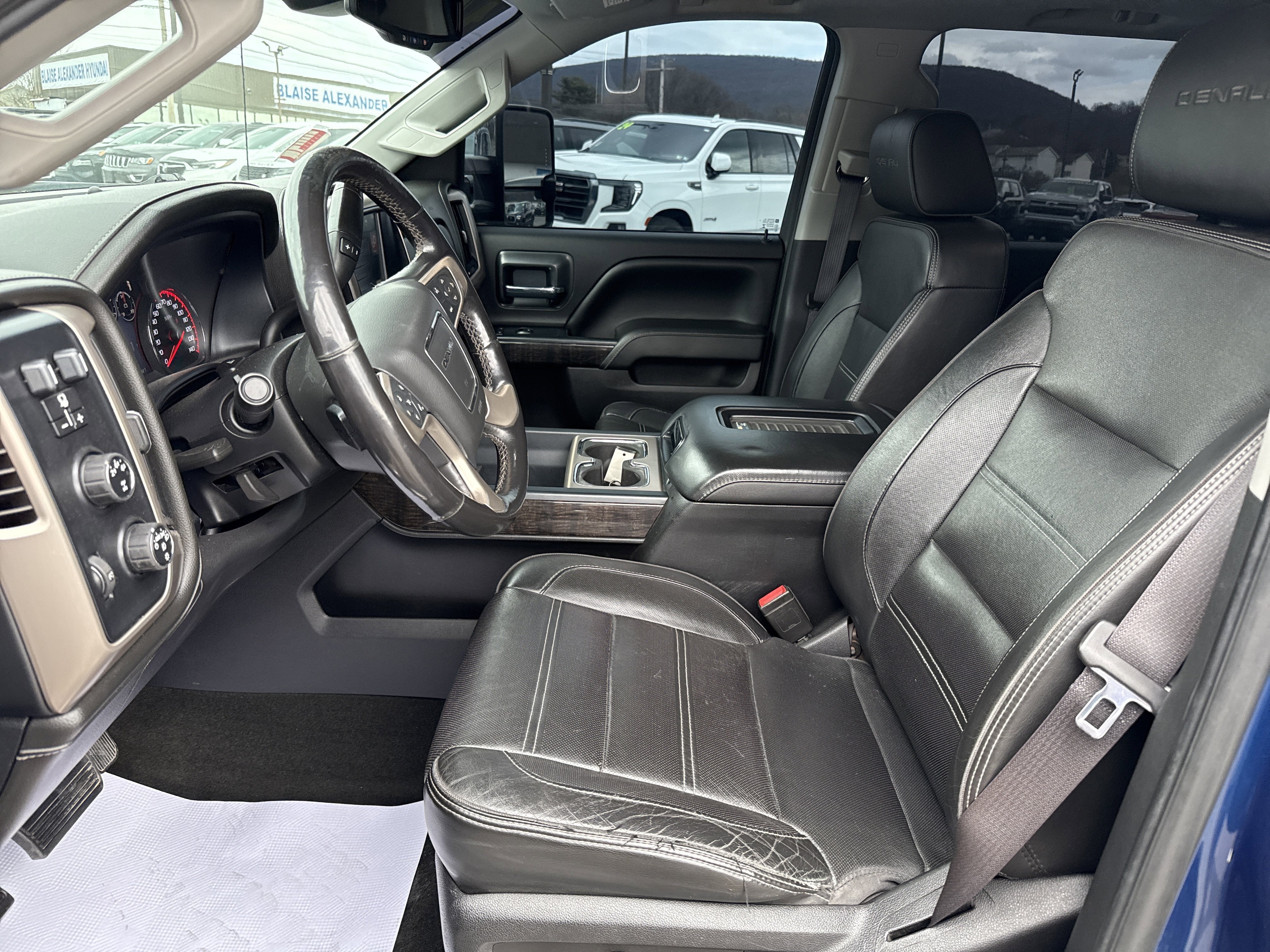 2016 GMC Sierra 2500HD Denali