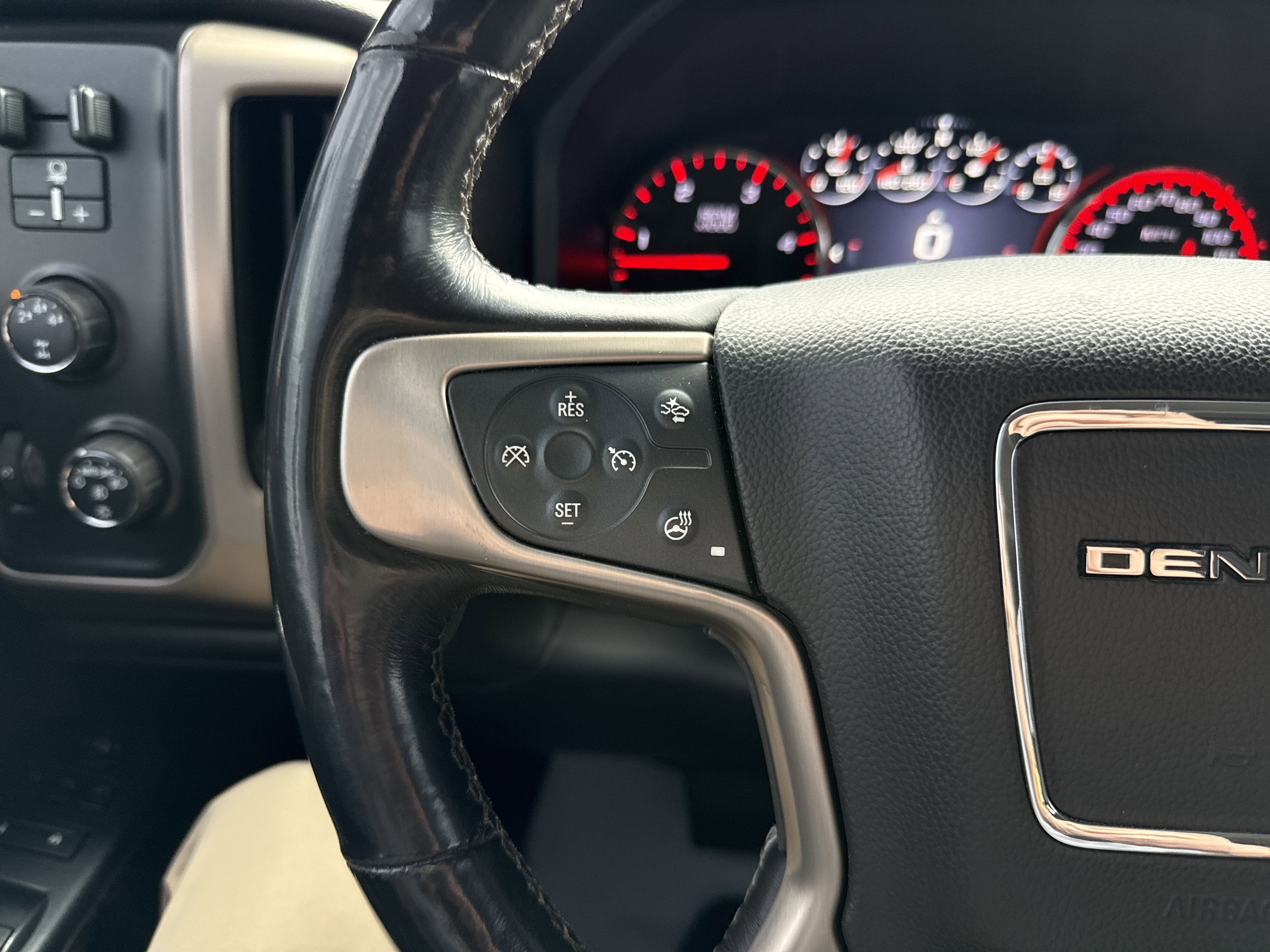 2016 GMC Sierra 2500HD Denali