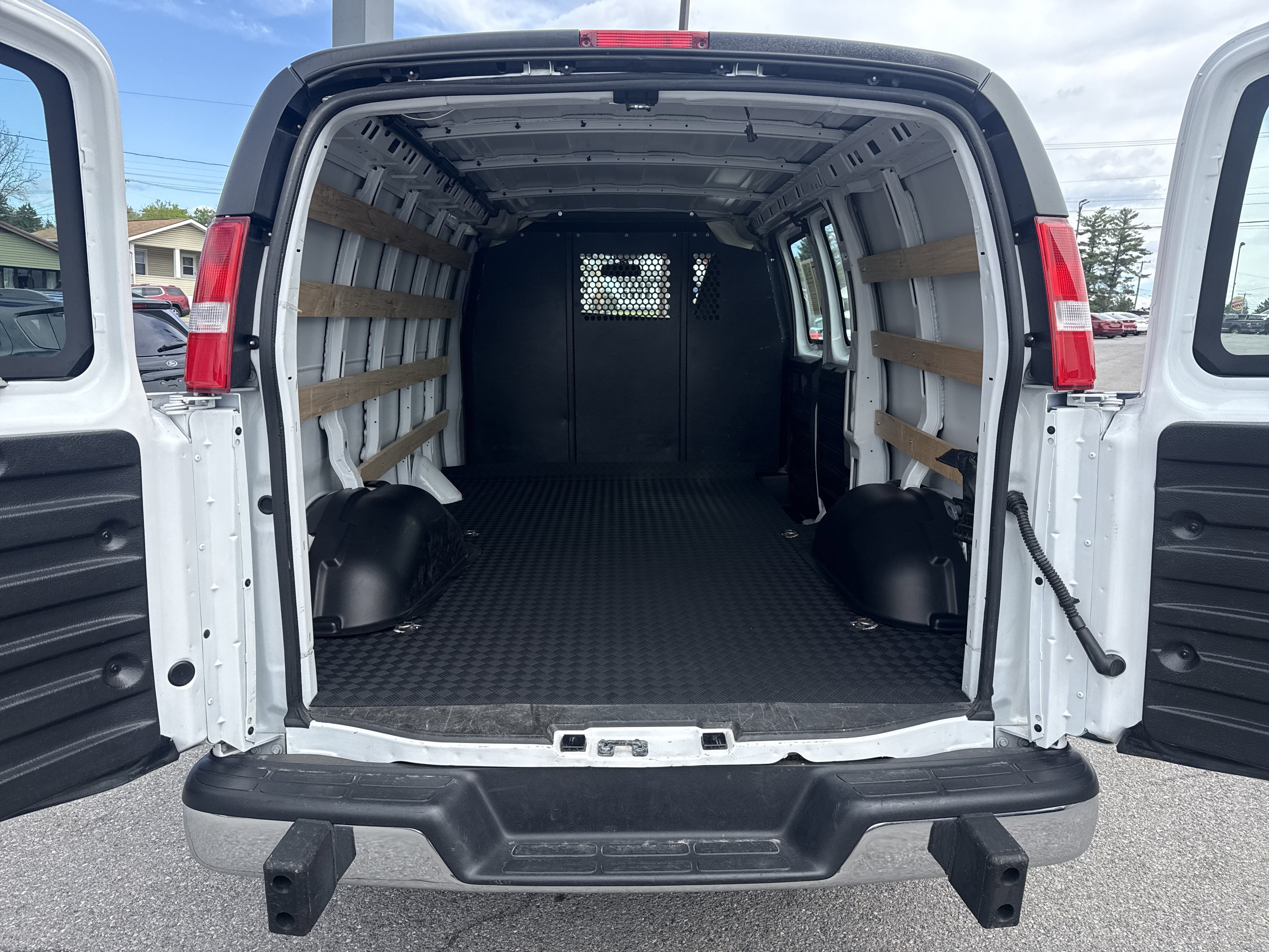 2024 GMC Savana Cargo Van Work Van