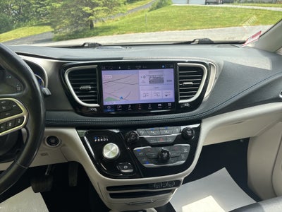 2021 Chrysler Pacifica Hybrid Touring L