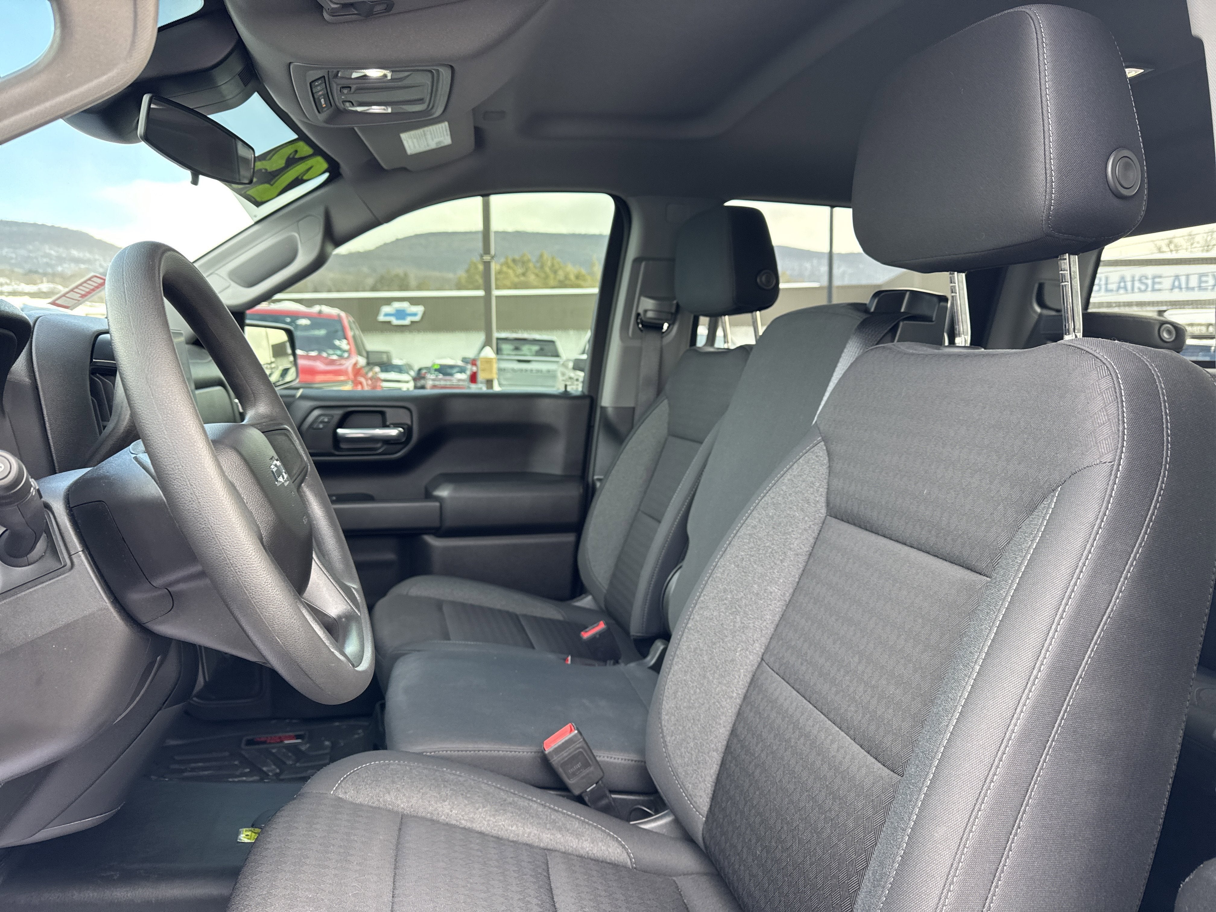 2023 Chevrolet Silverado 1500 Custom Trail Boss