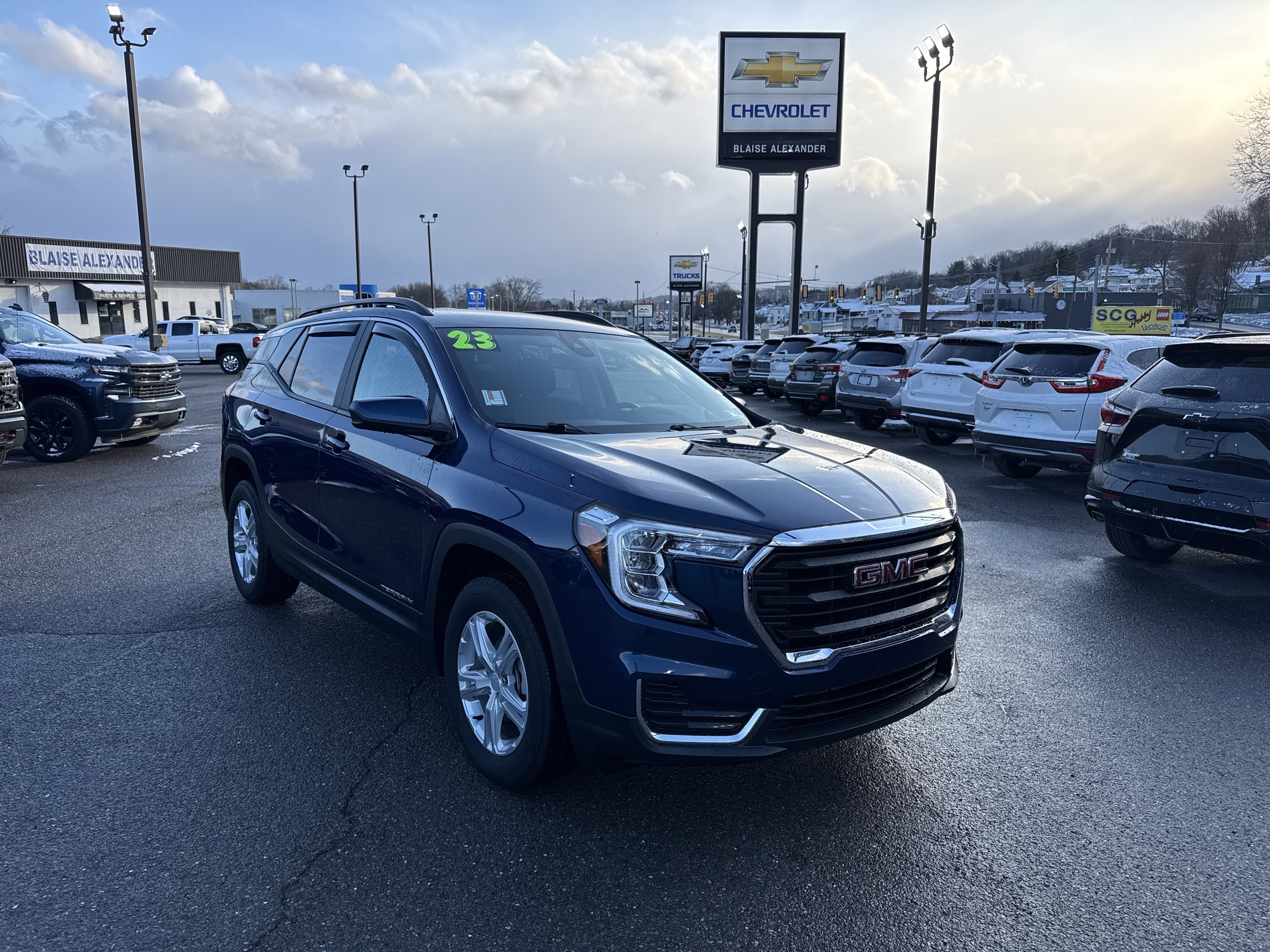 2023 GMC Terrain SLE