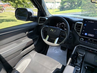 2022 Toyota Tundra 4WD Platinum