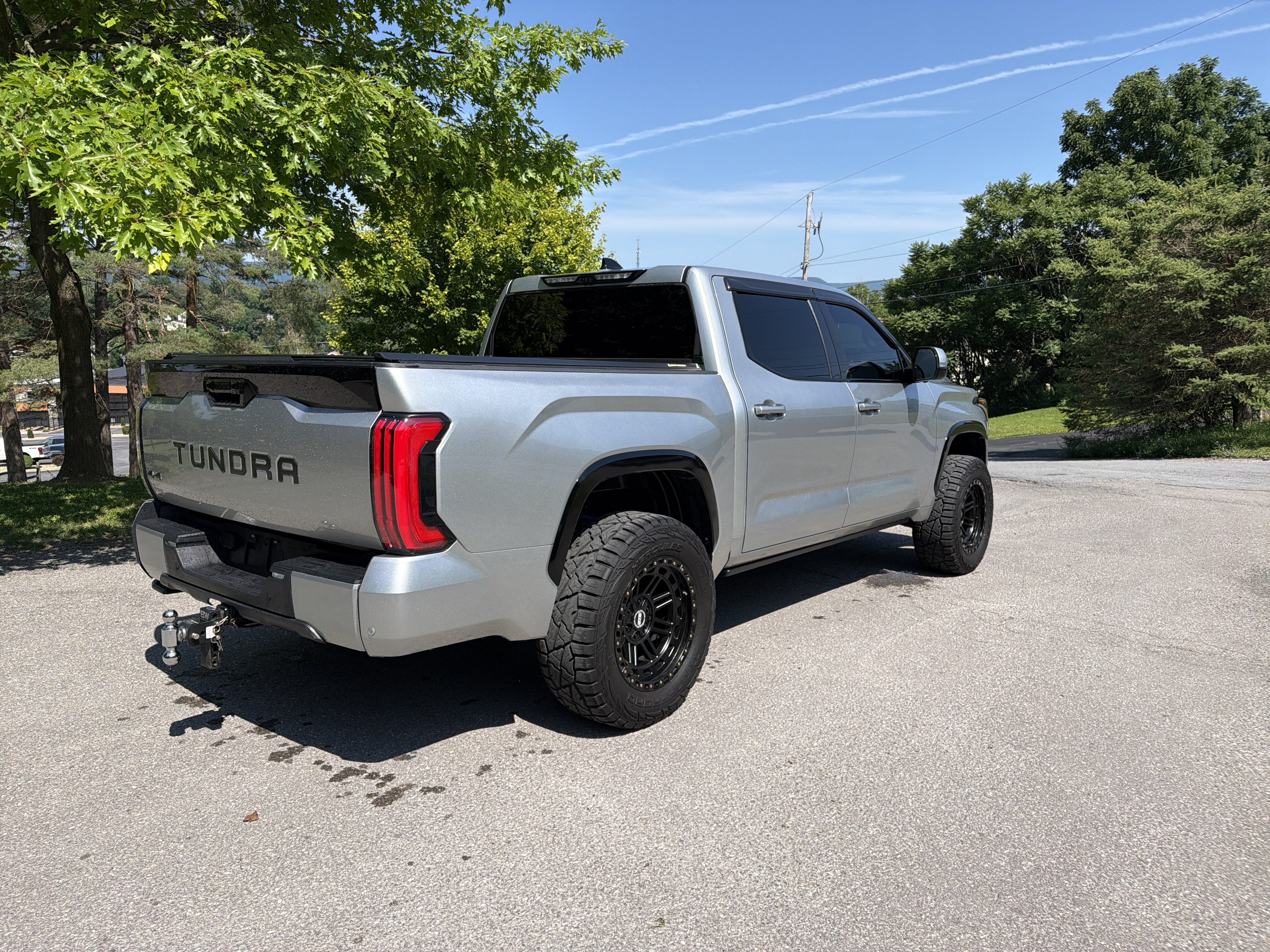 2022 Toyota Tundra 4WD Platinum