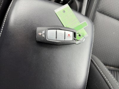 2022 Mitsubishi Outlander ES
