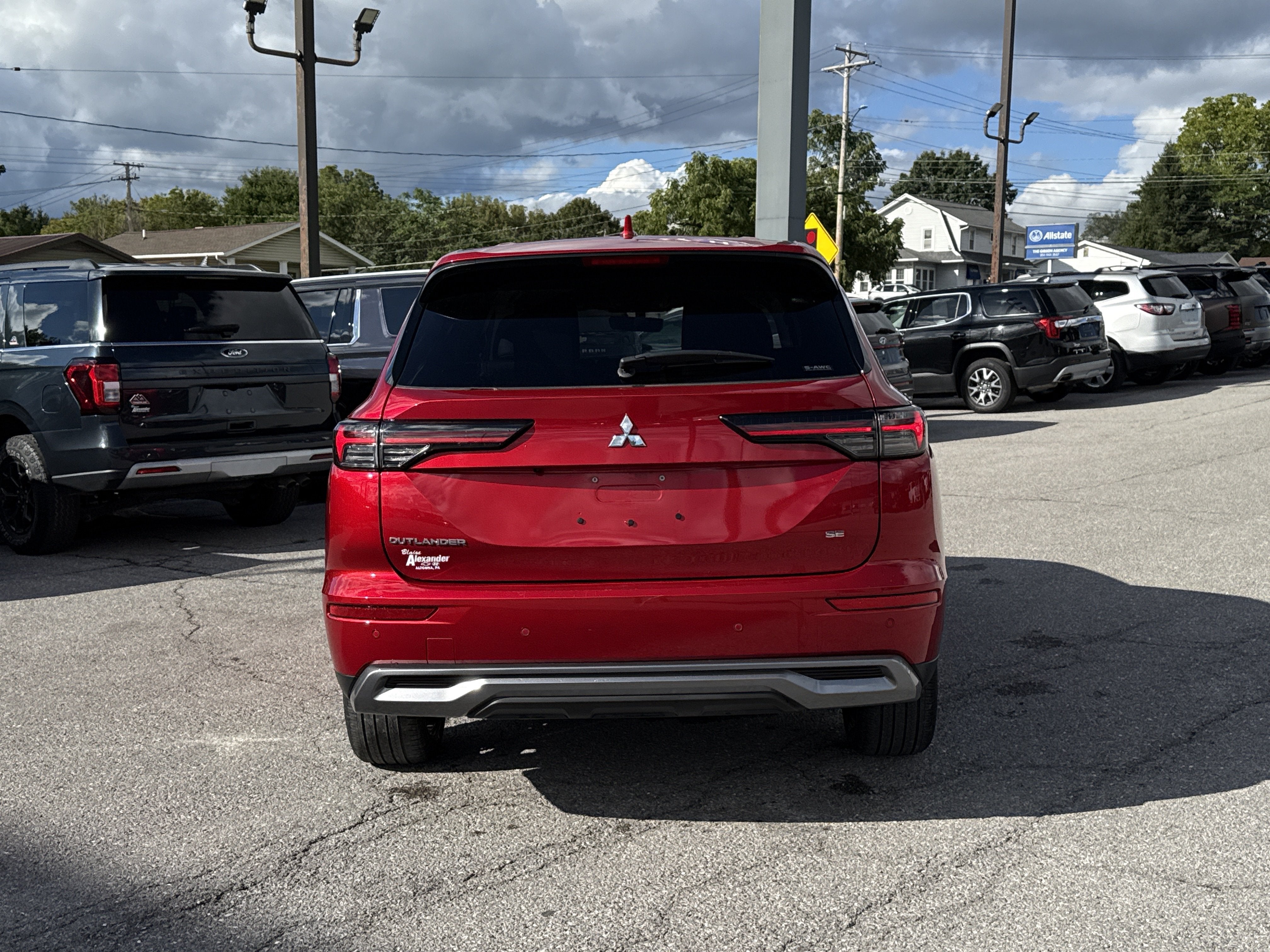 2025 Mitsubishi Outlander SE