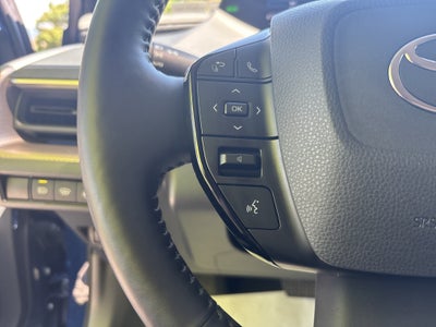 2023 Toyota Prius XLE