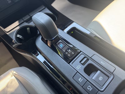 2023 Toyota Prius XLE