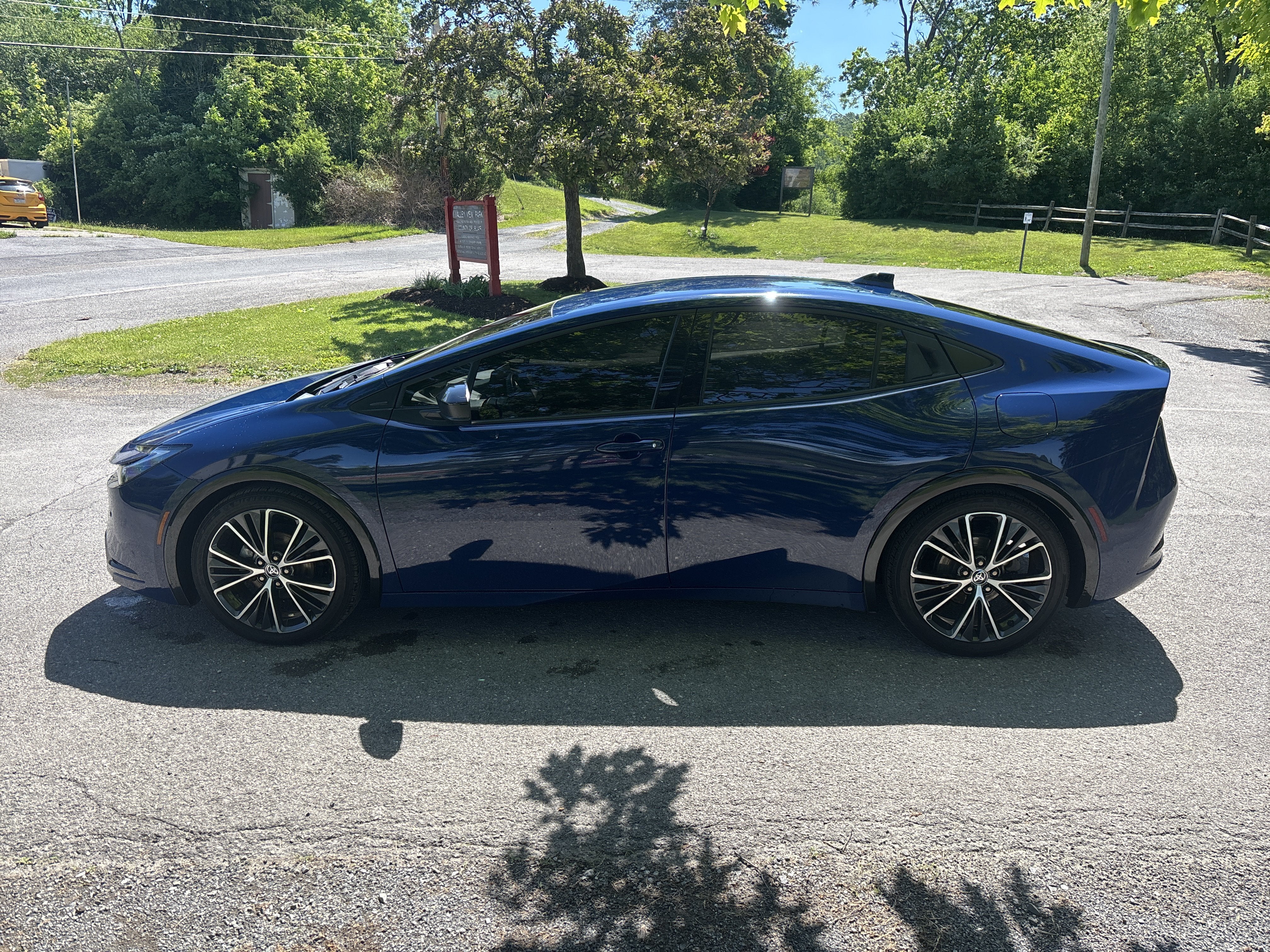 2023 Toyota Prius XLE