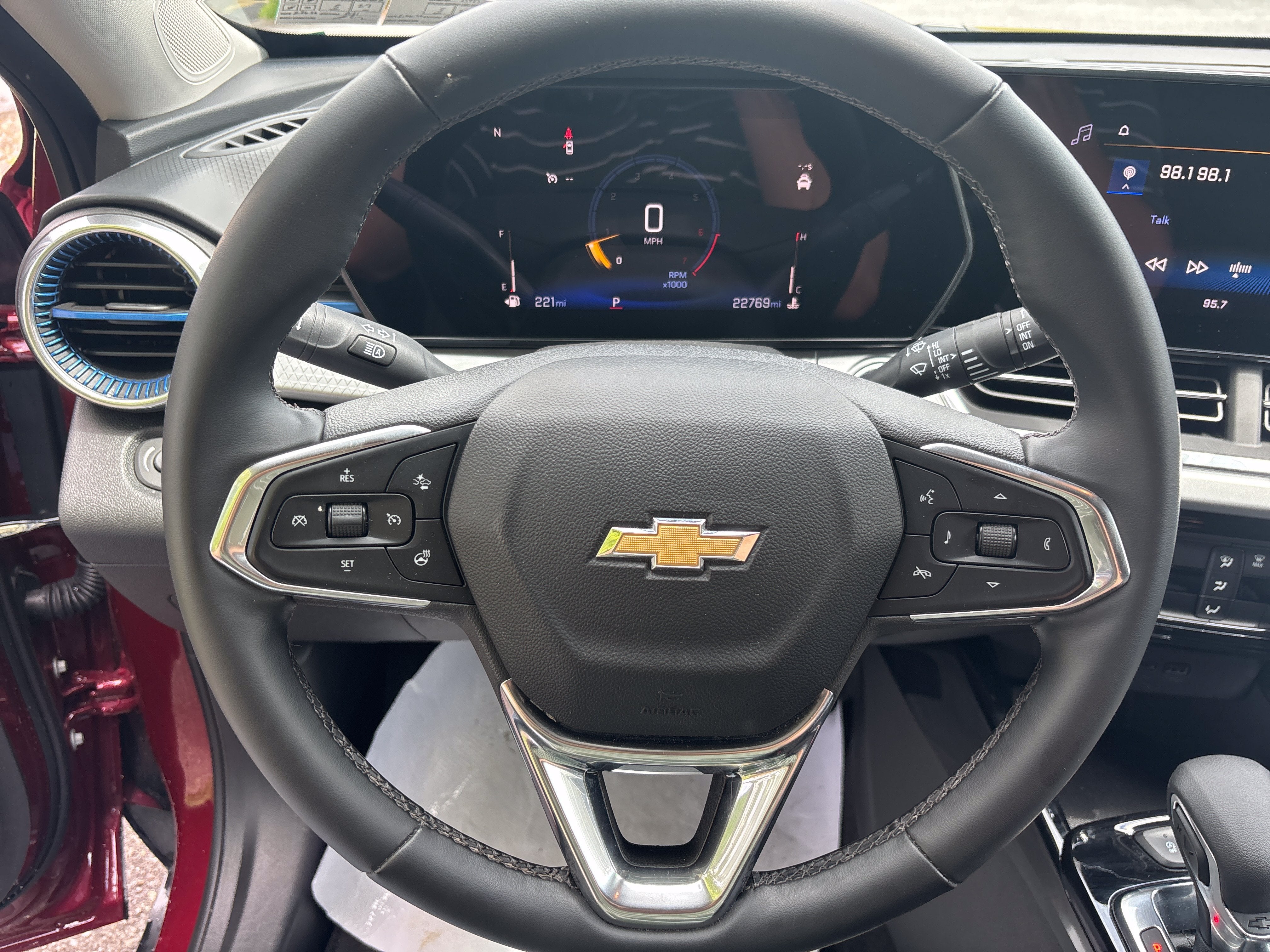 2024 Chevrolet Trax LT