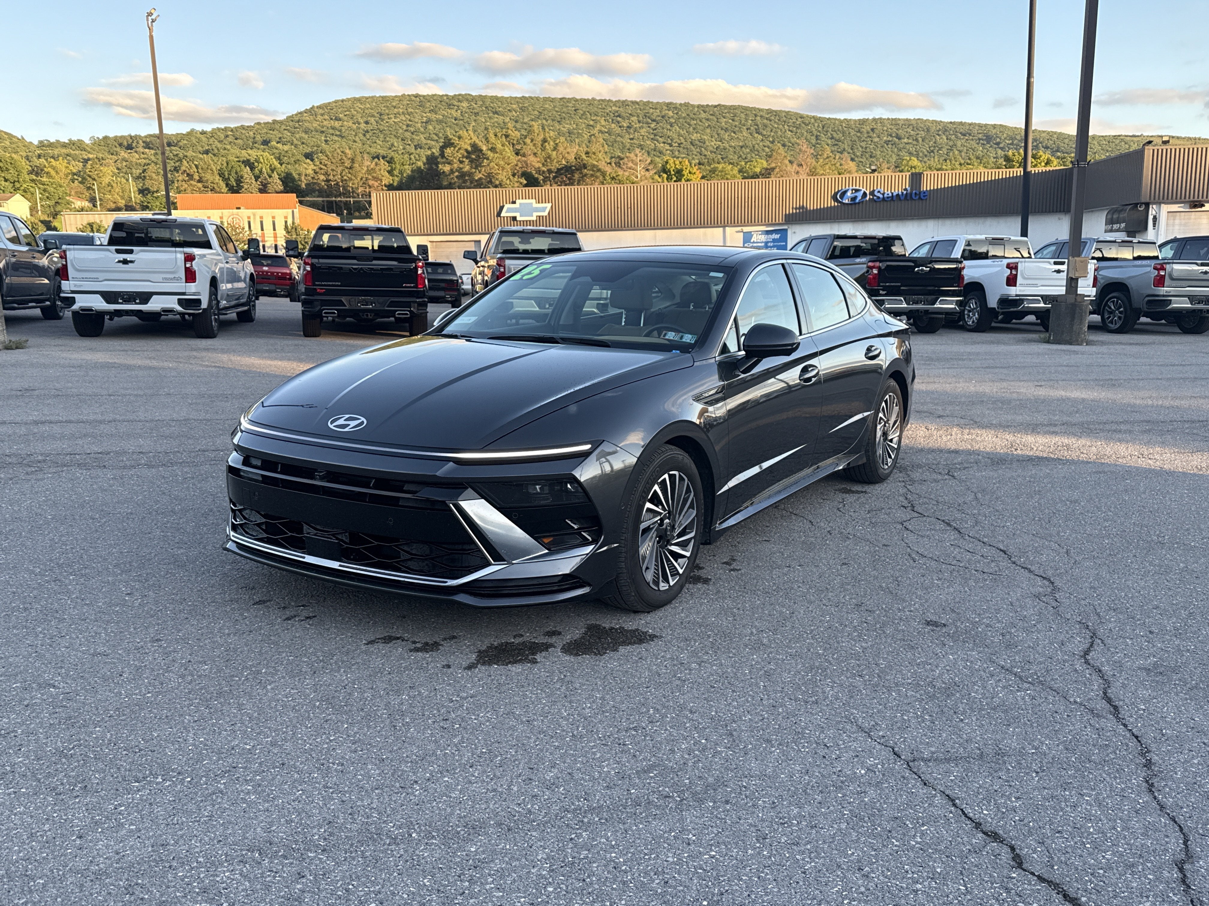 2025 Hyundai Sonata Hybrid Limited