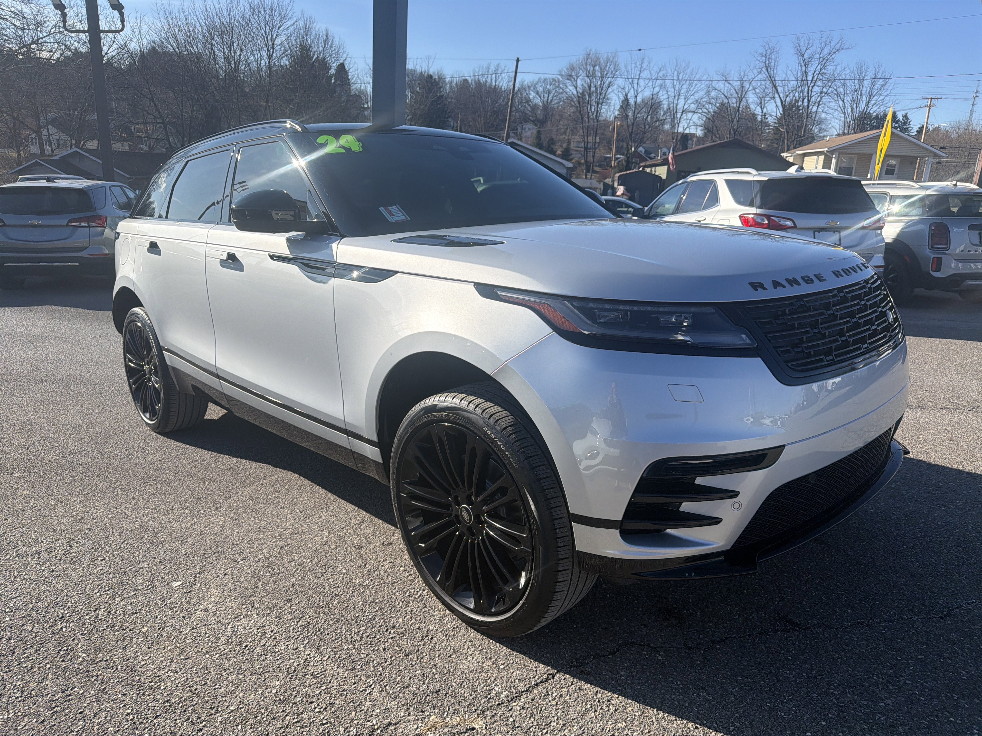 2024 Land Rover Range Rover Velar Dynamic SE