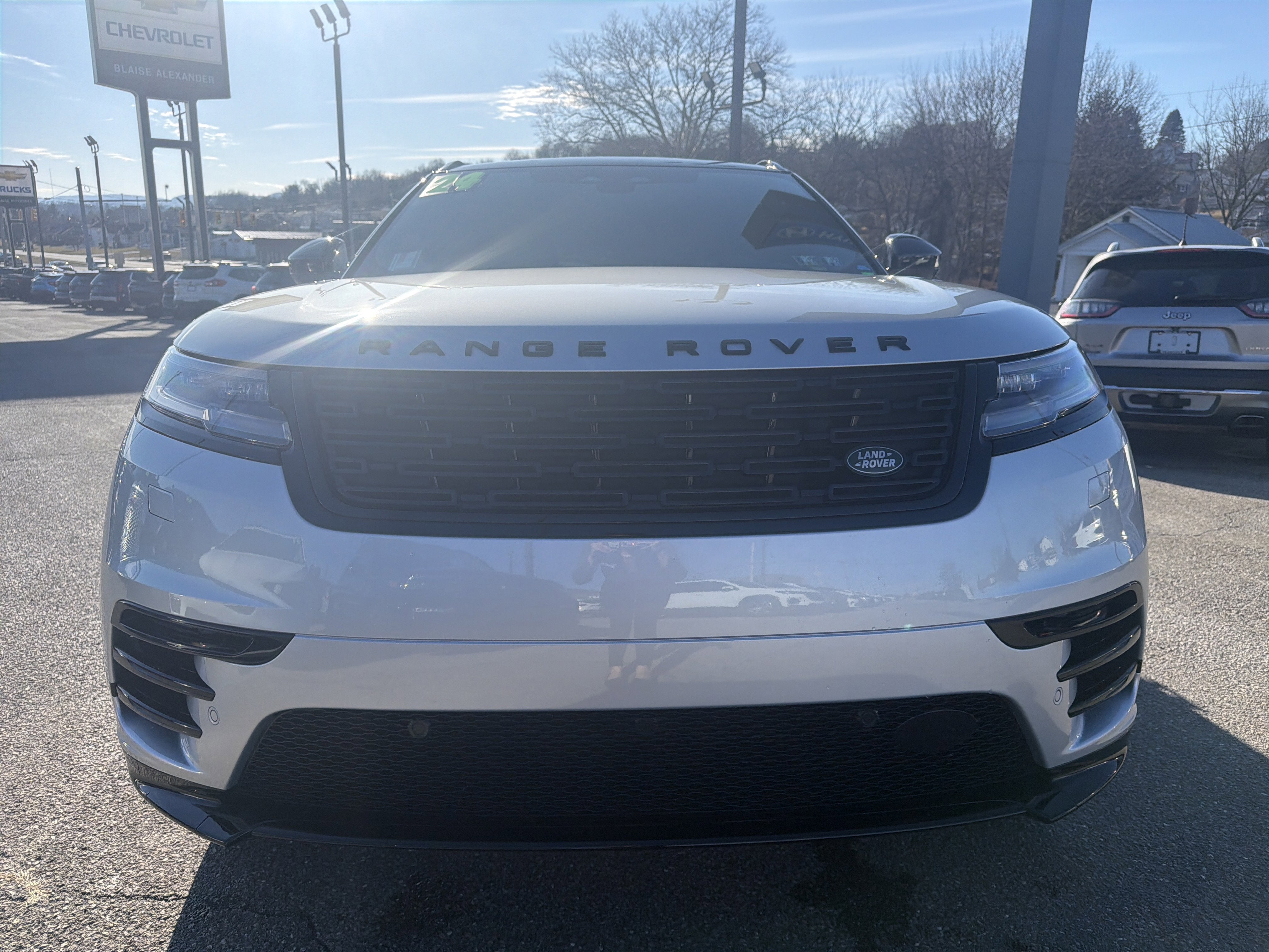 2024 Land Rover Range Rover Velar Dynamic SE