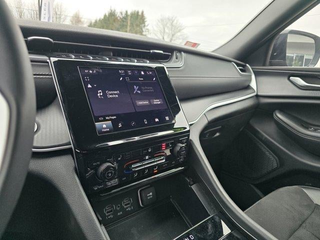 2025 Jeep Grand Cherokee Altitude 4x4