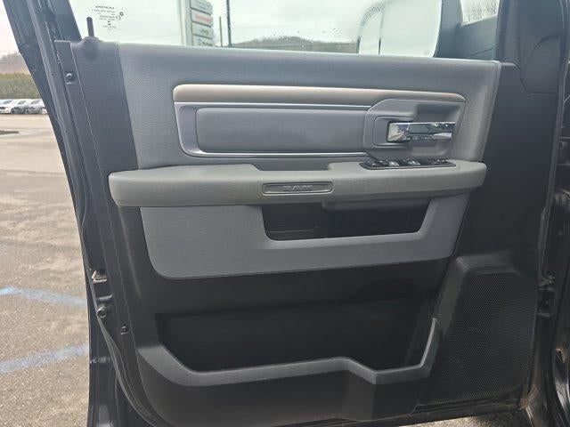 2019 RAM 1500 Classic SLT 4x4 Crew Cab 6'4" Box