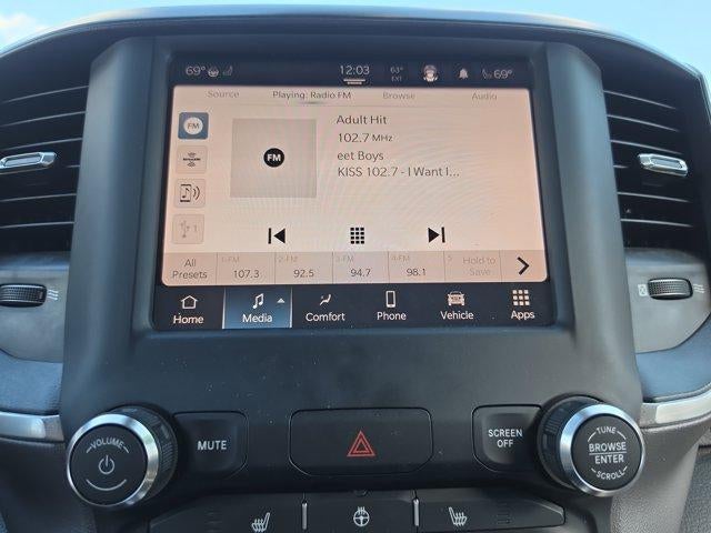 2022 RAM 1500 Big Horn 4x4 Crew Cab 5'7" Box