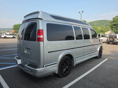 2021 Chevrolet Express Passenger 2500 Regular Wheelbase Rear-Wheel Drive 1LS