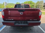 2017 Nissan Titan 4x4 Crew Cab SL