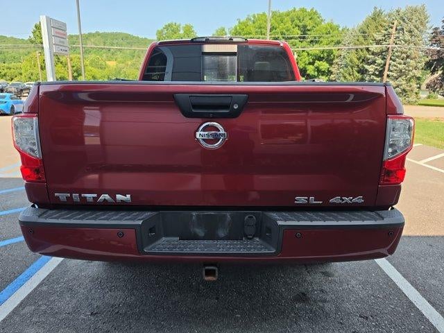 2017 Nissan Titan 4x4 Crew Cab SL