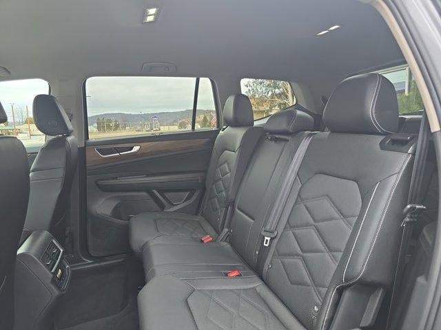 2025 Volkswagen Atlas 2.0T SE w/Technology 4MOTION