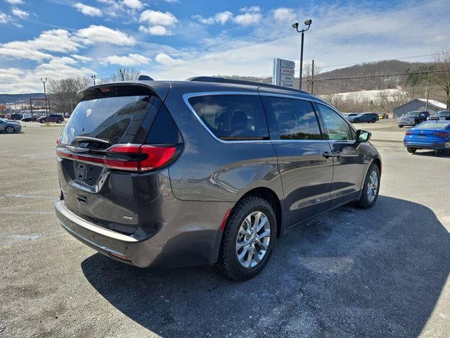 2022 Chrysler Pacifica Touring L AWD