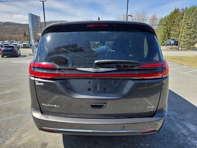 2022 Chrysler Pacifica Touring L AWD