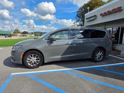 2021 Chrysler Pacifica Touring L AWD