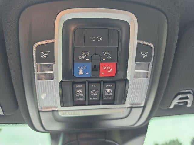 2022 RAM 3500 Laramie 4x4 Crew Cab 6'4" Box