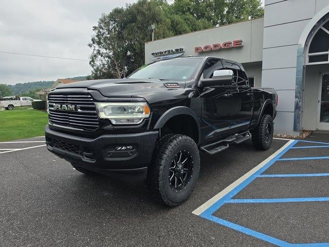 2022 RAM 3500 Laramie 4x4 Crew Cab 6'4" Box