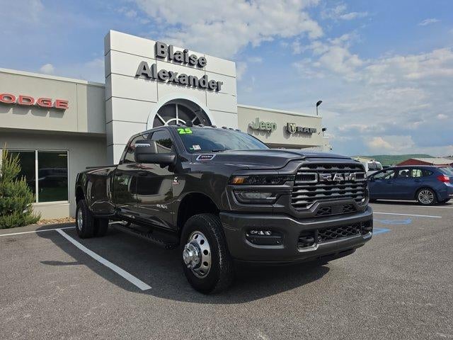 2025 RAM 3500 Big Horn 4x4 Crew Cab 8' Box