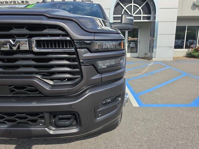 2025 RAM 3500 Big Horn 4x4 Crew Cab 8' Box