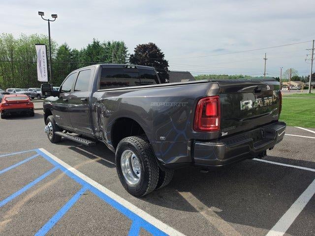 2025 RAM 3500 Big Horn 4x4 Crew Cab 8' Box