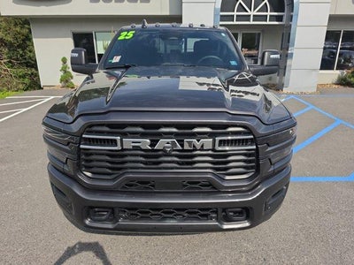2025 RAM 3500 Big Horn 4x4 Crew Cab 8' Box