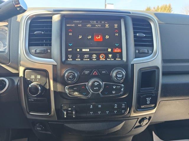 2017 RAM 2500 SLT 4x4 Crew Cab 6'4" Box
