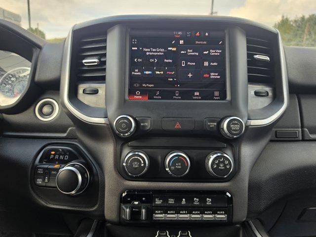 2022 RAM 2500 Big Horn 4x4 Crew Cab 6'4" Box