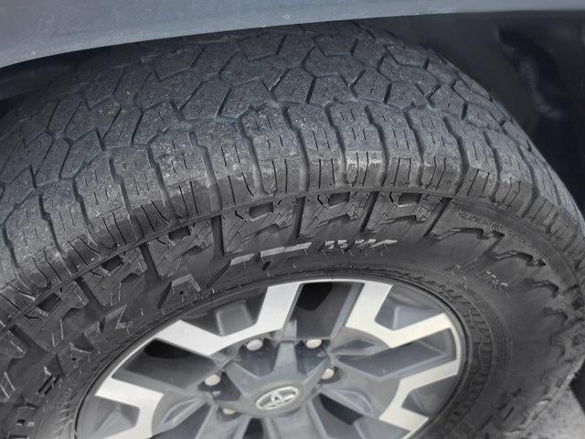 2023 Toyota Tacoma 4WD 4WD TRD Off Road Double Cab 5' Bed V6 AT (Natl)
