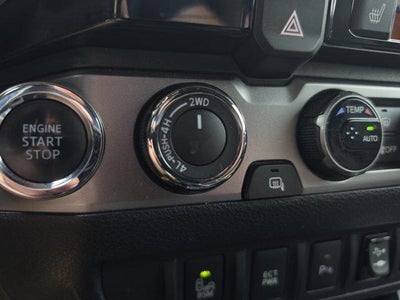 2017 Toyota Tacoma Limited Double Cab 5' Bed V6 4x4 AT (Natl)