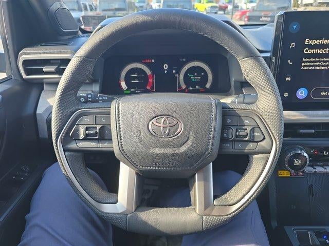 2025 Toyota Tacoma 4WD 4WD Trailhunter Hybrid Double Cab 5' Bed AT (Natl)