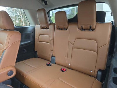 2023 Nissan Pathfinder Platinum 4WD