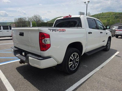 2021 Toyota Tundra 4WD 4WD SR5 CrewMax 5.5' Bed 5.7L (SE)